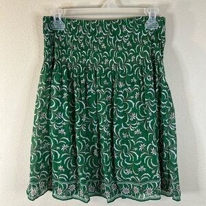 Max Studio NWT Elastic waist short Green floral print Skirt. SMALL